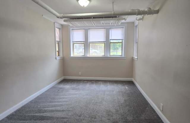 3258 West Belle Plaine Ave. photos photos