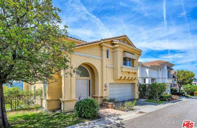 16730 Calle De Catalina photos photos