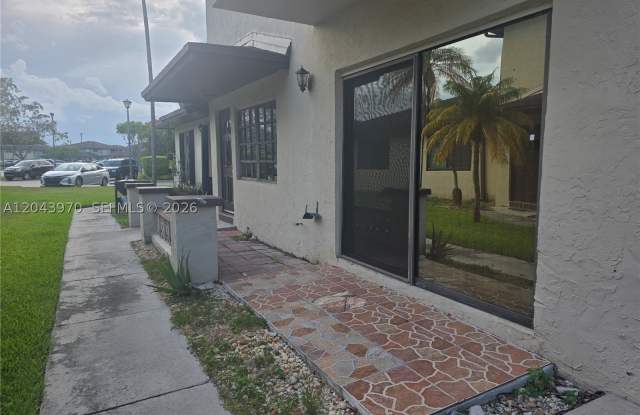 4586 SW 139th Ct Gallery 3