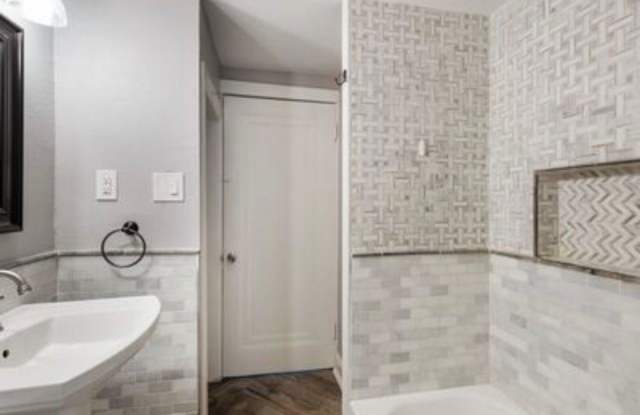 1244 Clower Gallery 2