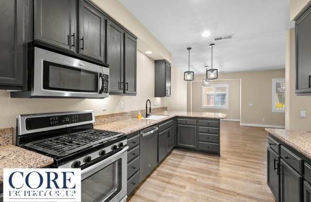 Living the Good Life!!! 3 BR/ 2.5 Bath in Eastlake! photos photos