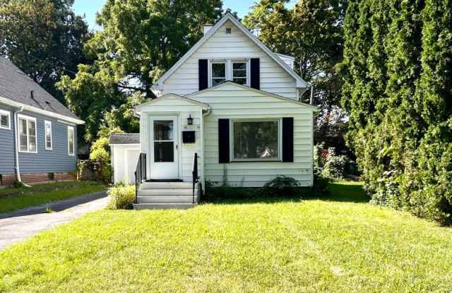 Charming 2-bed/ 2-bath home available near Mt. Hope! photos photos