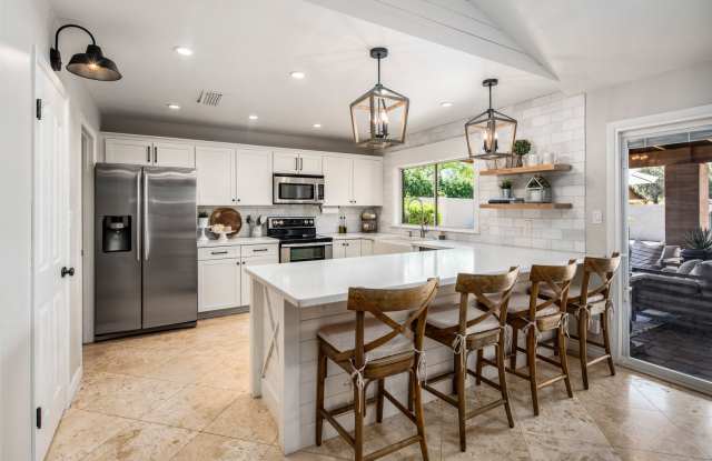 **STUNNING 3 BEDROOM/2 BATHROOM FULLY RENOVATED HOME IN SCOTTSDALE!! (THUNDERBIRD & 52ND ST)** photos photos