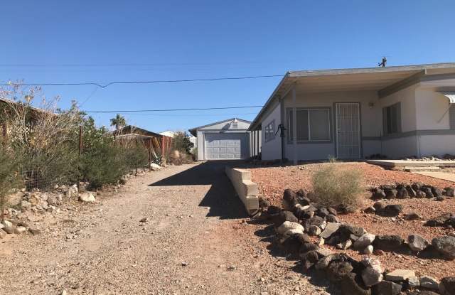 WINTER VACATION RENTAL - 4 Bedroom/1.5 Bath Gallery 3