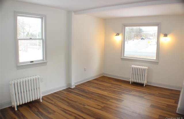 1710 Route 300 Gallery 3