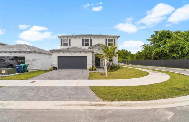 14807 SW 163rd Ter - 14807 Southwest 163rd Terrace, Richmond West, FL 33187