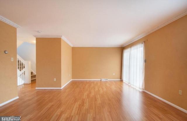 255 Northdown Dr Gallery 3