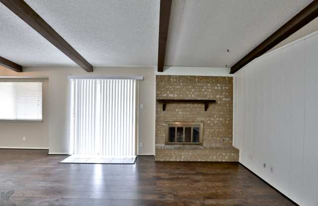 3 bedroom, 2 bath, 2 car garage! Gallery 4