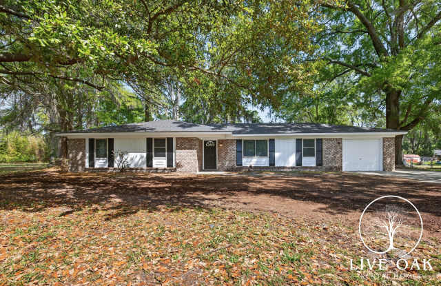 SUMMER MOVE-IN SPECIAL: $500 OFF 1ST MONTH'S RENT** photos photos