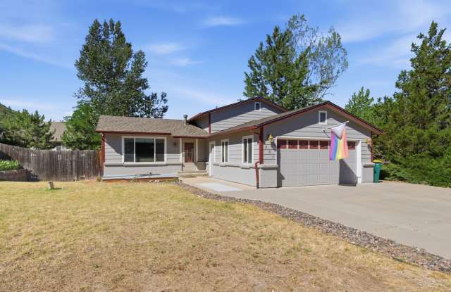 3 bed 2 1/2 bath Tri-level near Downtown Castle Rock! photos photos 3 bed 2 1/2 bath Tri-level near Downtown Castle Rock! photos photos