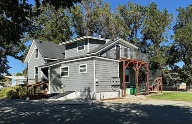 Cozy 1 bedroom, 1 bath unit in the Historic Wells District! photos photos