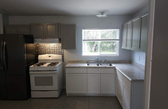 5619 Stonybrook Dr Gallery 4