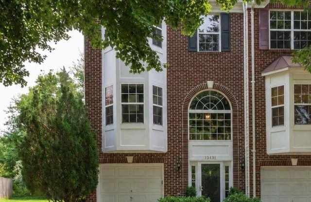12431 GOA Place Gallery 1