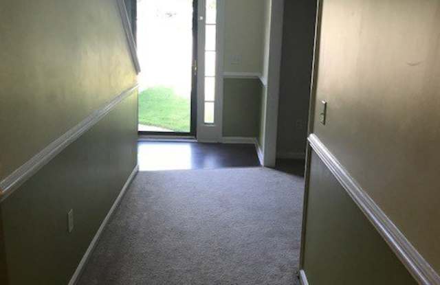 704 Dover Court Gallery 2