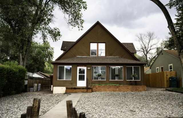 2440 East Willamette Avenue - 1 photos photos
