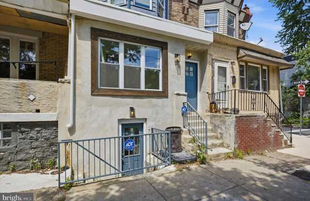 6419 RACE Street Gallery 2