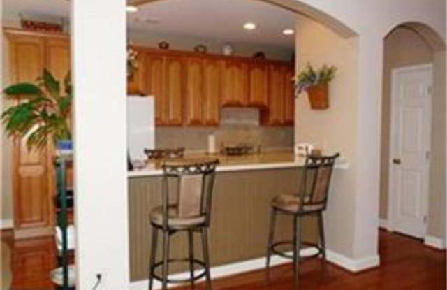 612 GREYCLIFFE LN Gallery 4