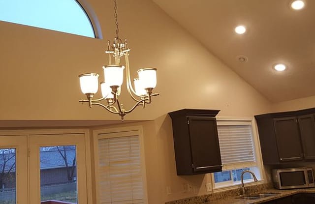 9765 S Chesapeake Dr, South Jordan, UT 84095 - 9765 S Chesapeake Dr, South Jordan, UT 84095
