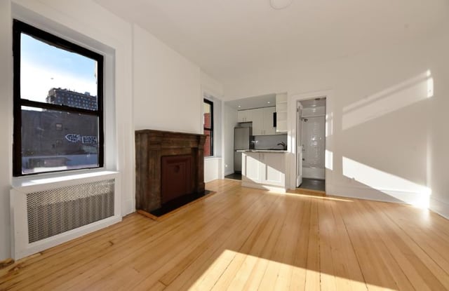 265 West 19th Street Gallery 2