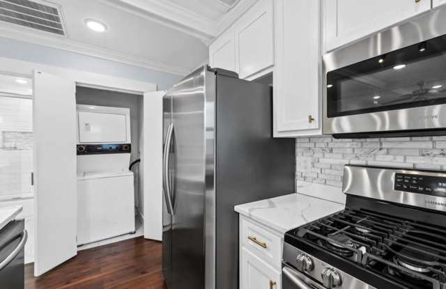 2 Bedroom, 2 Bath Home with ADU Downtown Charleston! photos photos