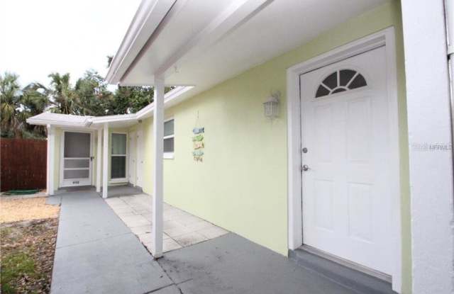 632 DOGWOOD COURT Gallery 2