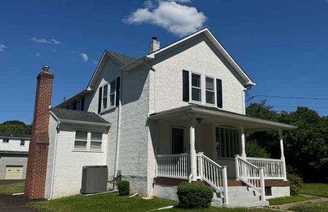 Lower Gywnedd 3 Bedroom 1.5 Bath Colonial in Penllyn Pa $2,750/month Gallery 3