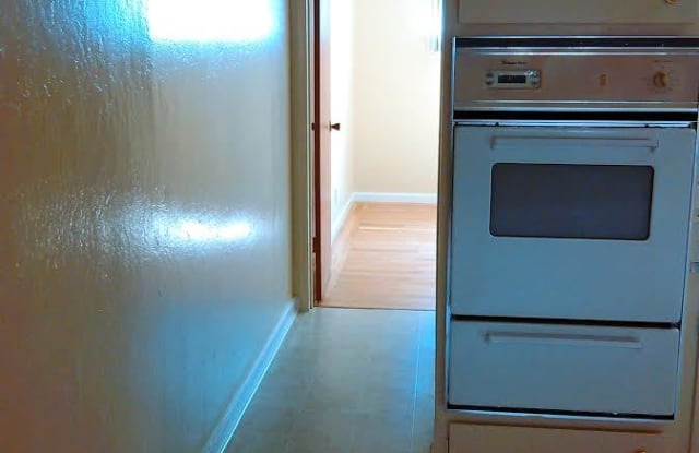 Euclid Apartments LLC. Gallery 3
