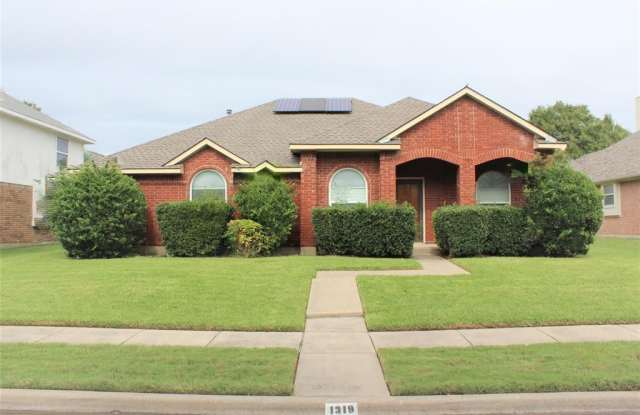 1319 Silver Maple Drive - 1319 Silver Maple Drive, Carrollton, TX 75007