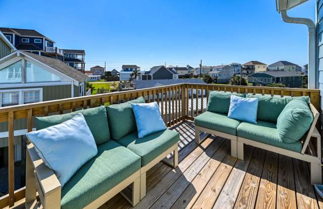 GORGEOUS FURNISHED OFF-SEASON RENTAL AVAILABLE DECEMBER-MAY 1, 2026 photos photos