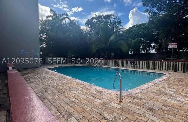 4265 NW S Tamiami Canal Dr Gallery 2