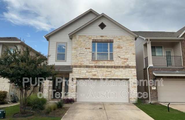 2105 Town Centre Dr photos photos