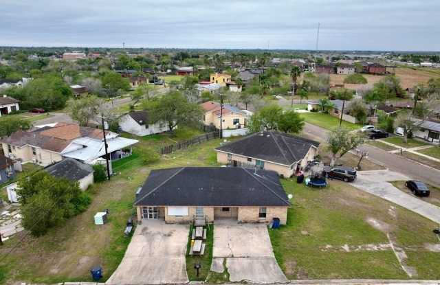 226 CAMELIA ST. photos photos