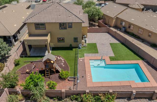 4 Bedroom 3 Bathroom photos photos