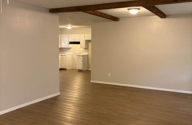 2906 Pamela Gallery 3