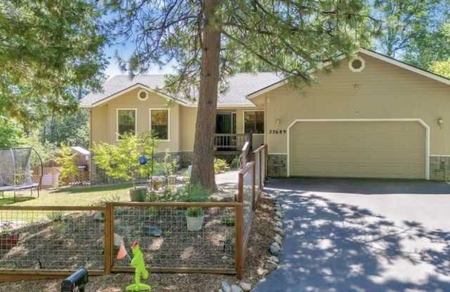 22689 Cedar Pines Avenue - 22689 Cedar Pines Avenue, Twain Harte, CA 95383 22689 Cedar Pines Avenue - 22689 Cedar Pines Avenue, Twain Harte, CA 95383