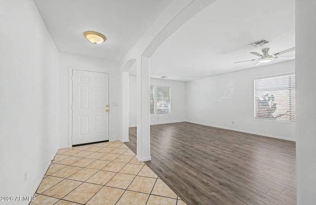 9631 W KIRBY Avenue Gallery 4