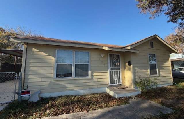 Well-Located 3BR Front Unit with Utilities Included photos photos