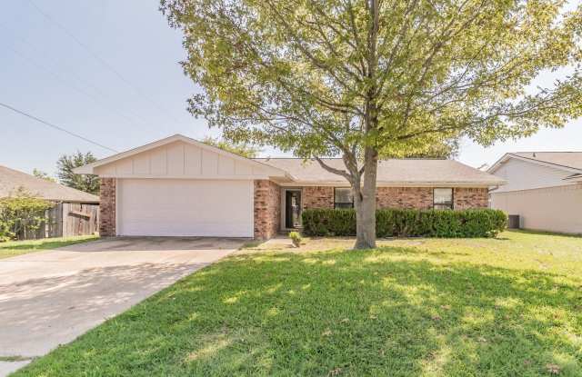 COMING SOON! UPDATED 3 BEDROOM IN ALEDO photos photos