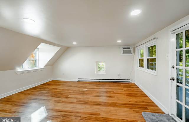 228 CRAWFORD Avenue unit: 3 - 228 Crawford Avenue, West Conshohocken, PA 19428 228 CRAWFORD Avenue unit: 3 - 228 Crawford Avenue, West Conshohocken, PA 19428