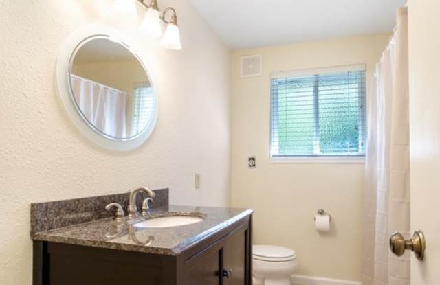 10011 Woodland Avenue East - 10011 Woodland Avenue East, Summit, WA 98373