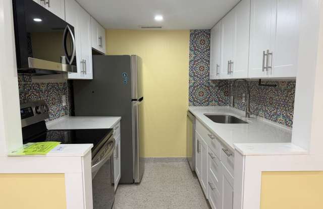 Updated Townhouse on the North End of Hilton Head photos photos