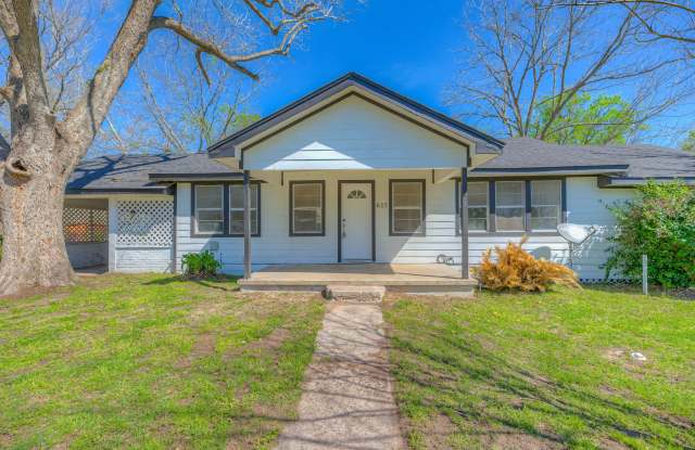 615 East 1st Street photos photos