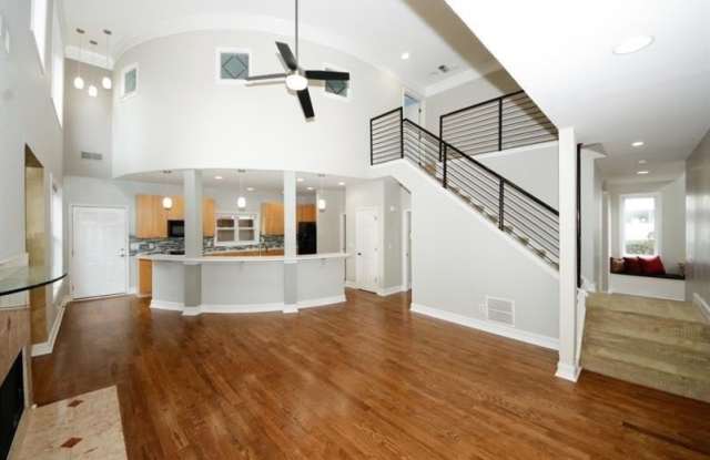 1354 Brookhaven Village Circle NE Gallery 4