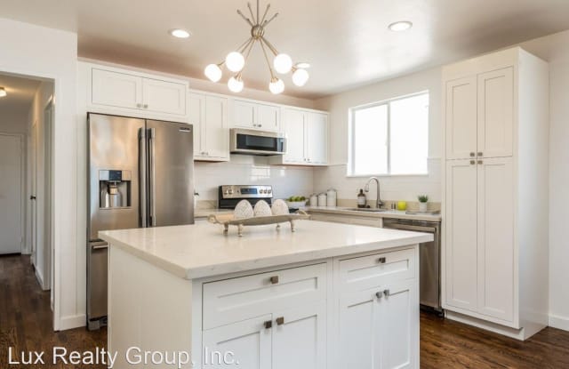 216 Mariposa Ave - 216 Mariposa Avenue, Daly City, CA 94015