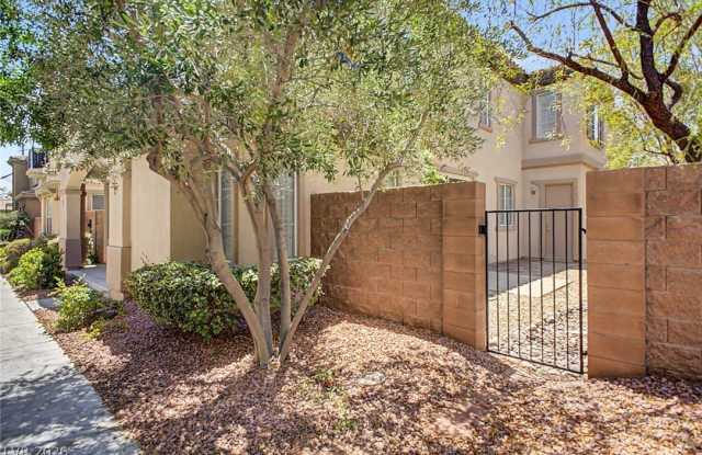 2435 Cordoba Bluff Court Gallery 3