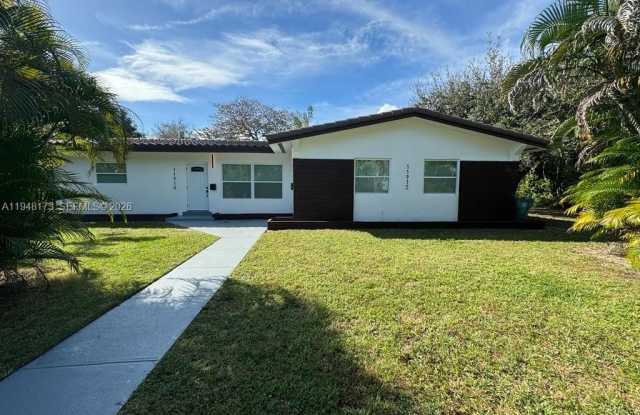 11912 NE 10th Ave photos photos