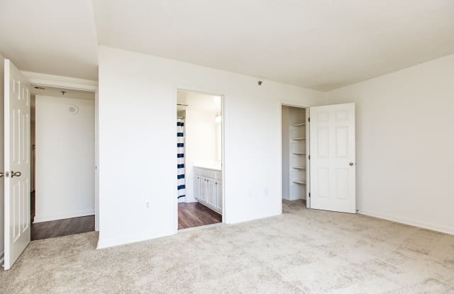 Lake Arbor Towers Gallery 4