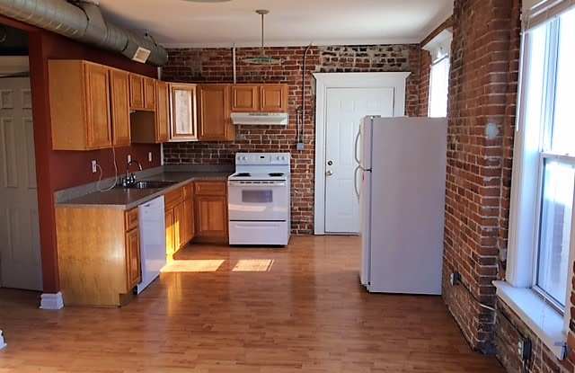 569 Campbell #3 Gallery 2
