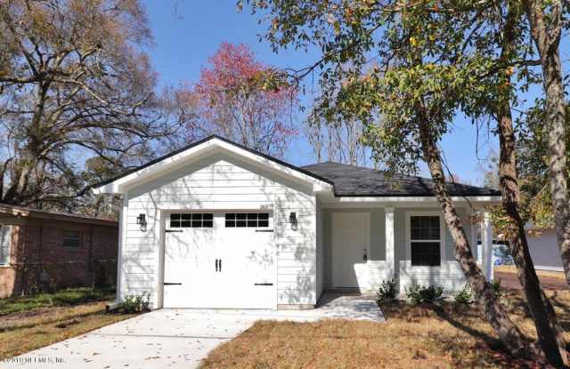 2923 W 3RD ST - 2923 3rd St W, Jacksonville, FL 32254