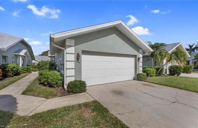 1749 Royal Cir unit: 1701 - 1749 Royal Circle, Collier County, FL 34112